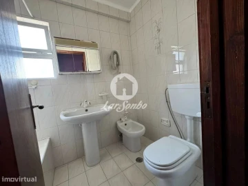 Negócio para Venda em Ponta Delgada (São Pedro)