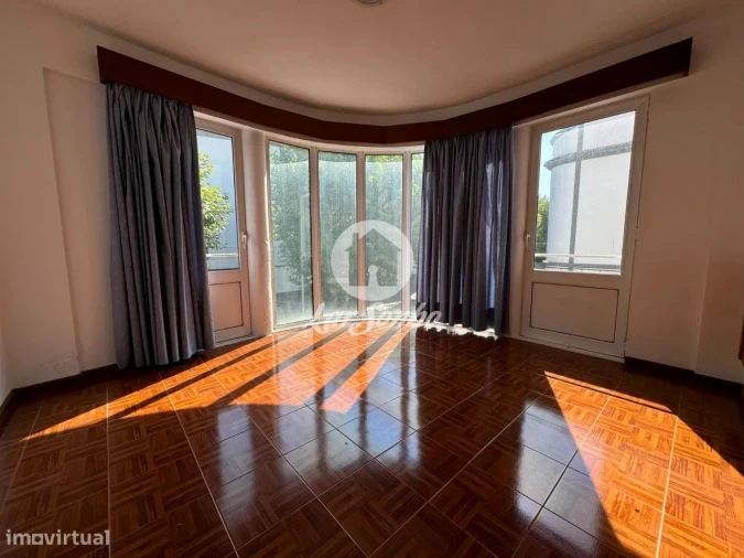 Negócio para Venda em Ponta Delgada (São Pedro) Foto 6