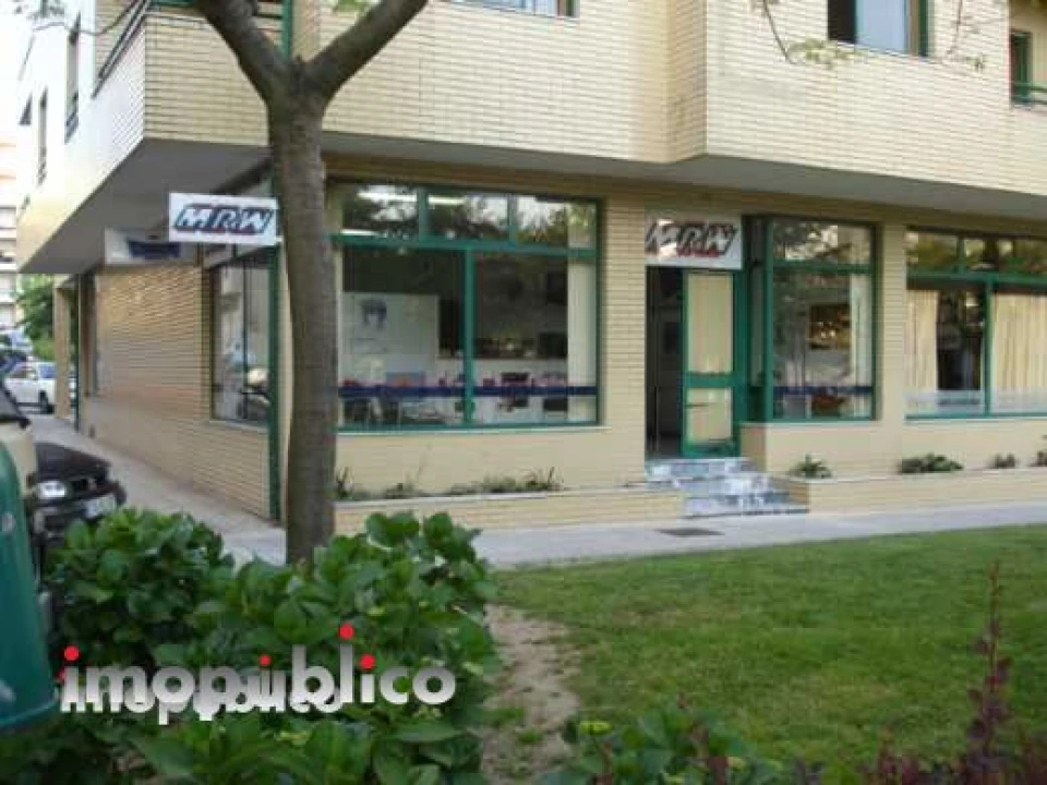 Loja para Venda em Braga (São José de São Lázaro e São João do Souto) Foto 2