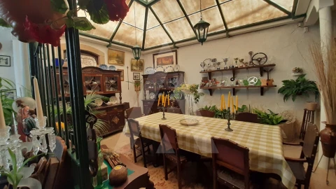 Moradia T5 para Venda em São Brás de Alportel