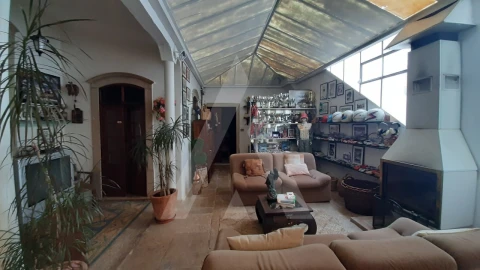 Moradia T5 para Venda em São Brás de Alportel