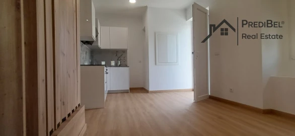 Apartamento T1 para Venda em Cacém e São Marcos