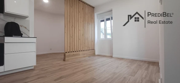 Apartamento T1 para Venda em Cacém e São Marcos