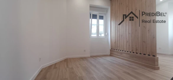 Apartamento T1 para Venda em Cacém e São Marcos