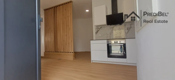 Apartamento T1 para Venda em Cacém e São Marcos