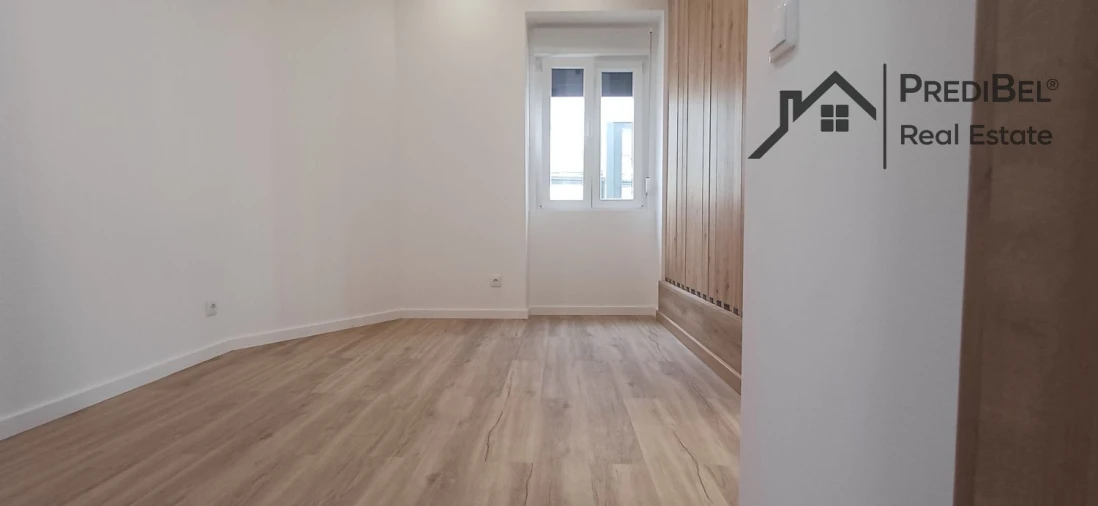 Apartamento T1 para Venda em Cacém e São Marcos Foto 29