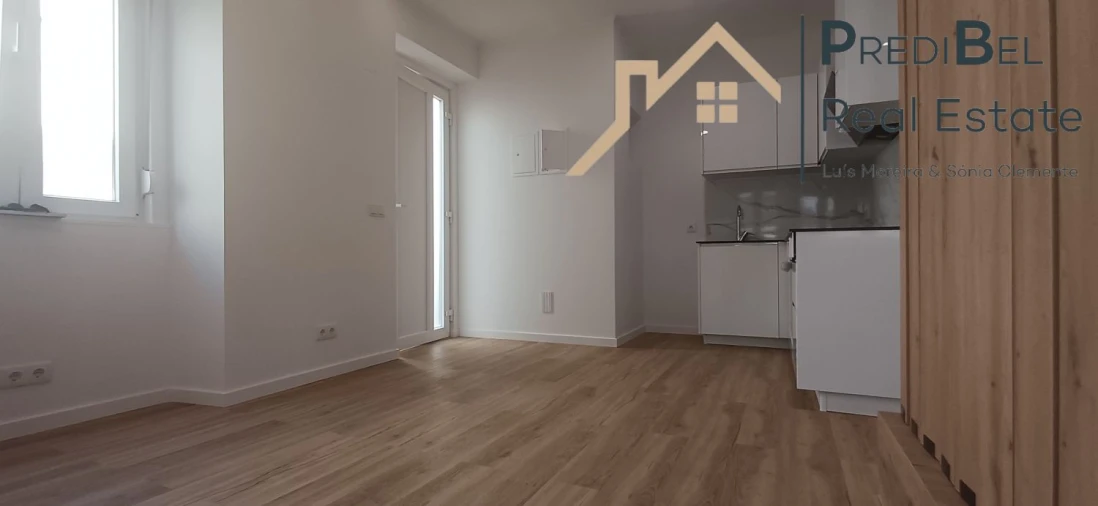 Apartamento T1 para Venda em Cacém e São Marcos Foto 25