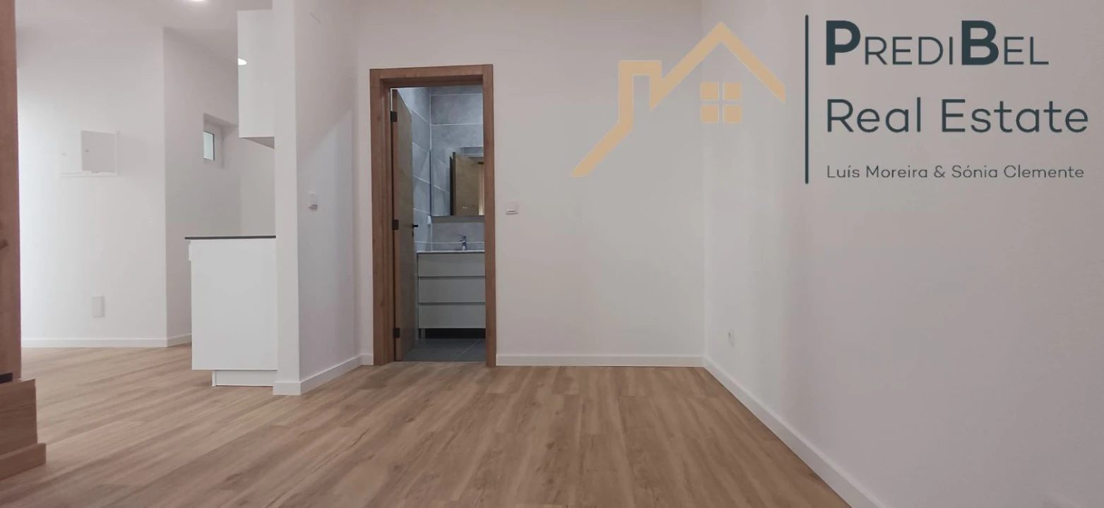 Apartamento T1 para Venda em Cacém e São Marcos Foto 29