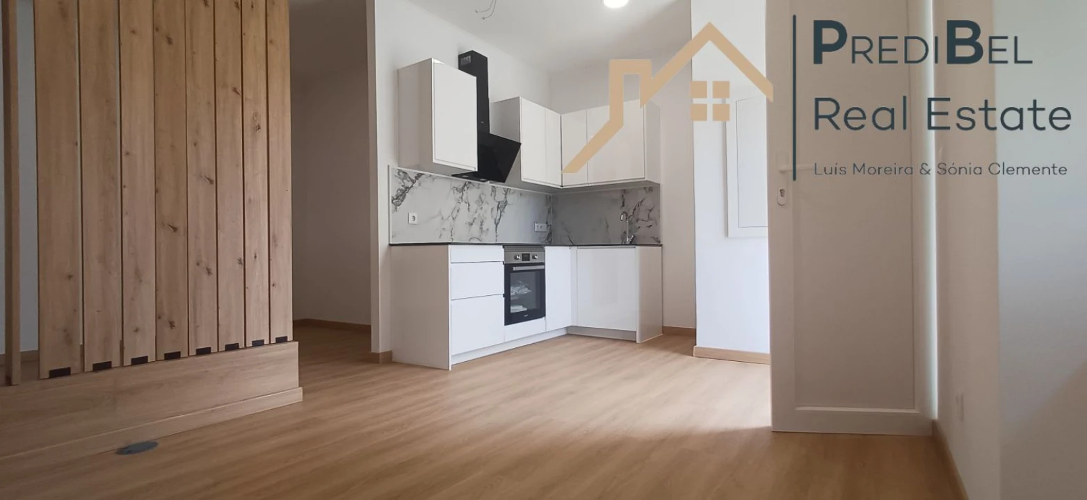 Apartamento T1 para Venda em Cacém e São Marcos Foto 1