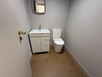 Loja para Arrendamento em Bougado (São Martinho e Santiago)