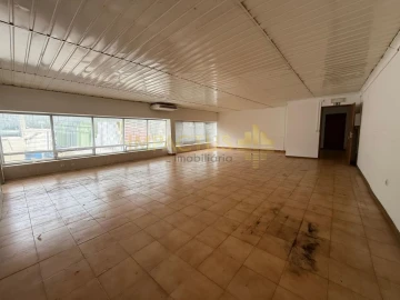 Loja para Arrendamento em Bougado (São Martinho e Santiago)