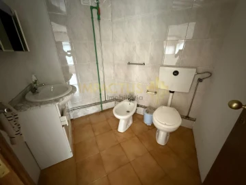 Loja para Arrendamento em Bougado (São Martinho e Santiago)