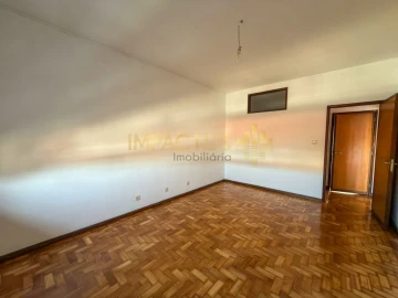 Apartamento T2 para Venda em Custóias, Leça do Balio e Guifões