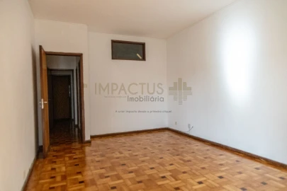 Apartamento T2 para Venda em Custóias, Leça do Balio e Guifões