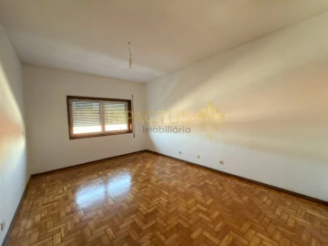 Apartamento T2 para Venda em Custóias, Leça do Balio e Guifões