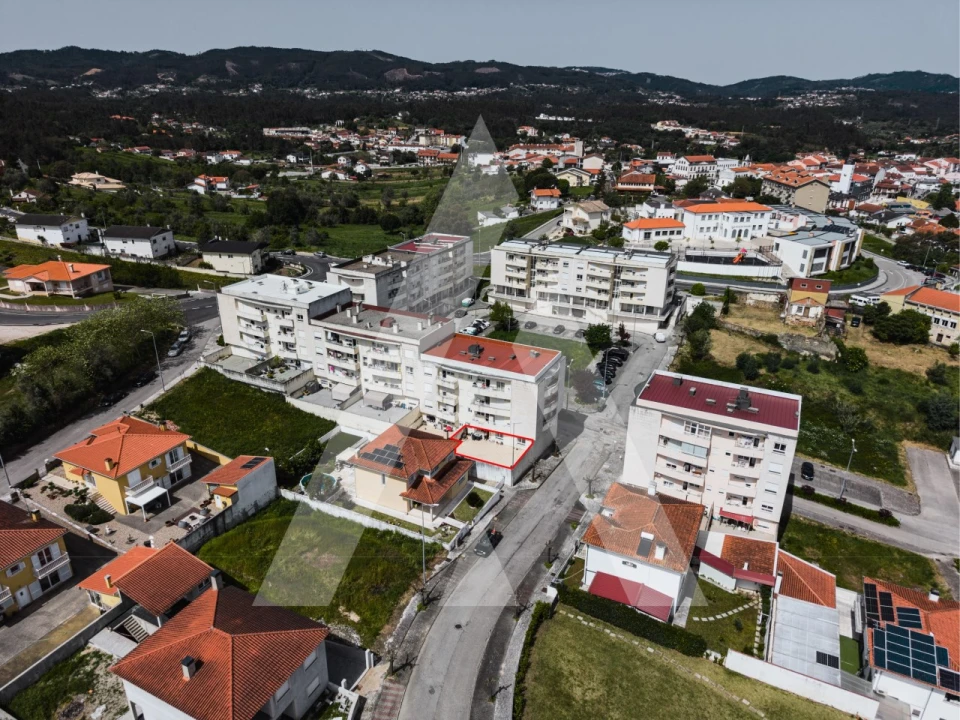 Apartamento T3 para Venda em Poiares (Santo Andre) Foto 1