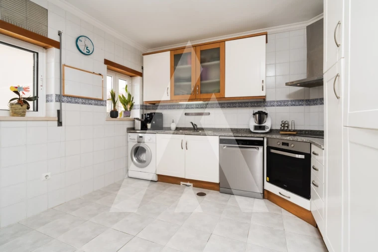 Apartamento T3 para Venda em Poiares (Santo Andre) Foto 10