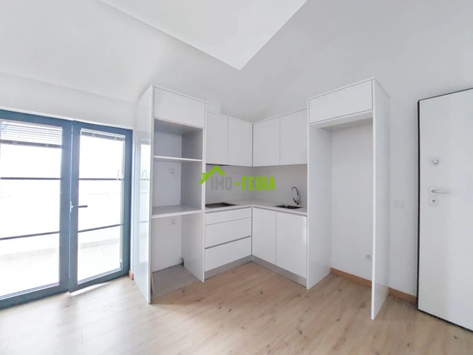 Apartamento T1 para Venda em Ovar, São João, Arada e São Vicente de Pereira Jusã Foto 3