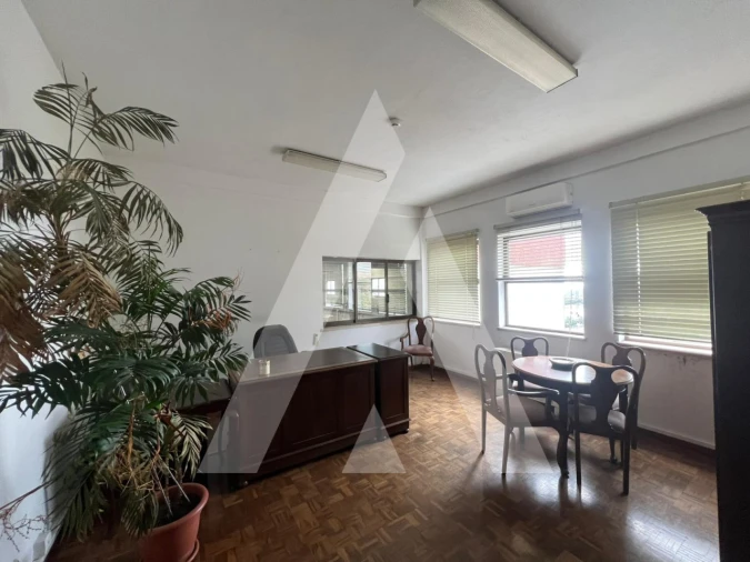 Armazém para Arrendamento em Barcarena Foto 5