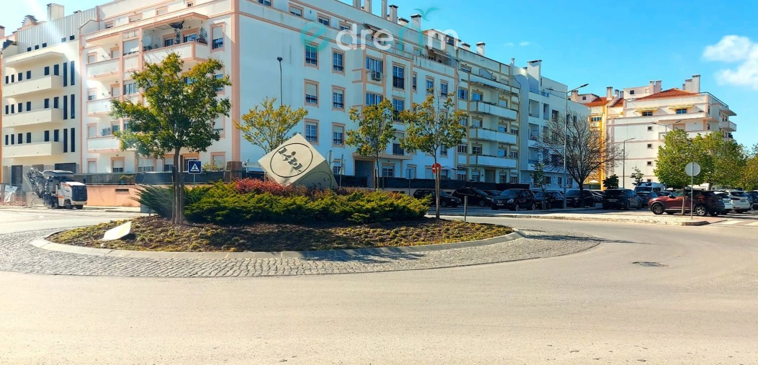 Loja para Venda em União das Freguesias de Setúbal Foto 1