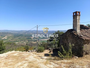 Quinta T0 para Venda em Orjais