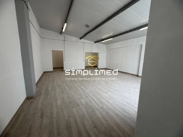 Loja para Venda em Baixa da Banheira e Vale da Amoreira