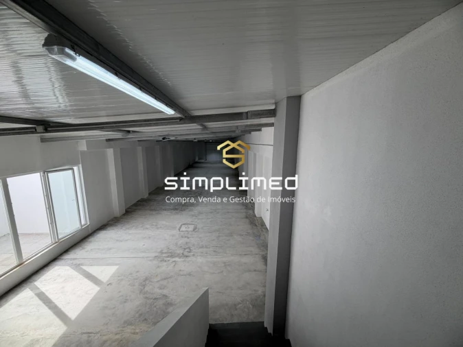 Loja para Venda em Baixa da Banheira e Vale da Amoreira Foto 6