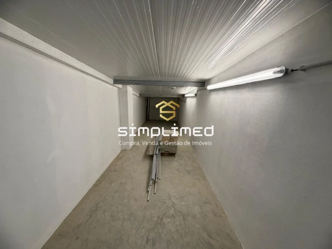 Loja para Venda em Baixa da Banheira e Vale da Amoreira Foto 18