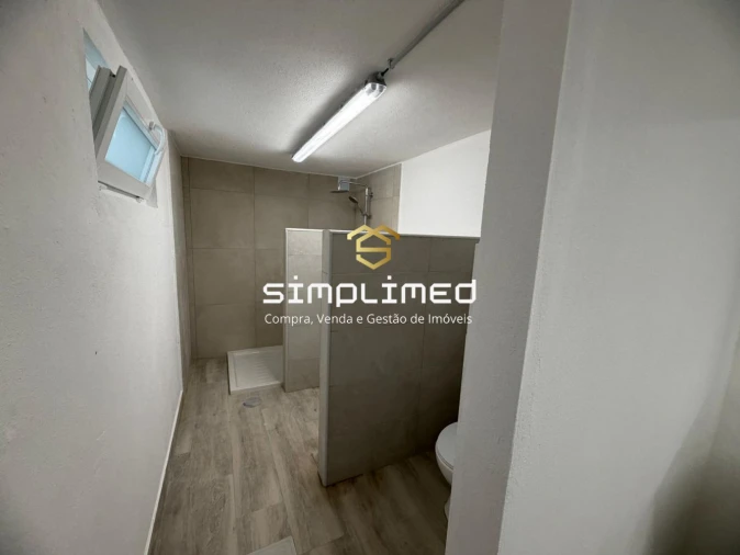 Loja para Venda em Baixa da Banheira e Vale da Amoreira Foto 15