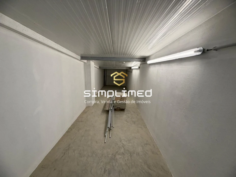 Loja para Venda em Baixa da Banheira e Vale da Amoreira Foto 17