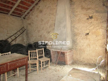 Quinta T0 para Venda em Peraboa