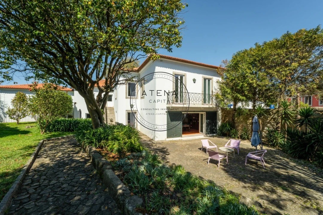 Moradia T10 para Venda em Matosinhos e Leça da Palmeira Foto 1