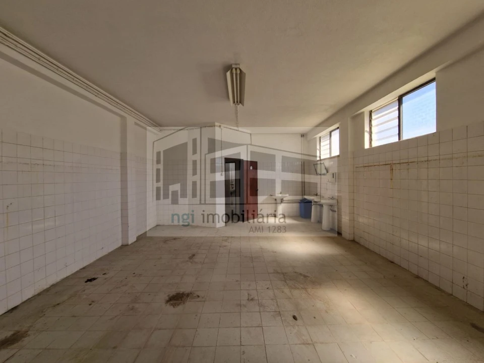 Loja para Venda em Torres Novas (Santa Maria, Salvador e Santiago) Foto 9