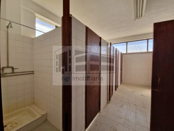 Loja para Venda em Torres Novas (Santa Maria, Salvador e Santiago)