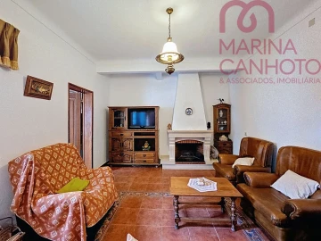 Moradia T4 para Venda em Bencatel