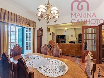 Moradia T4 para Venda em Bencatel