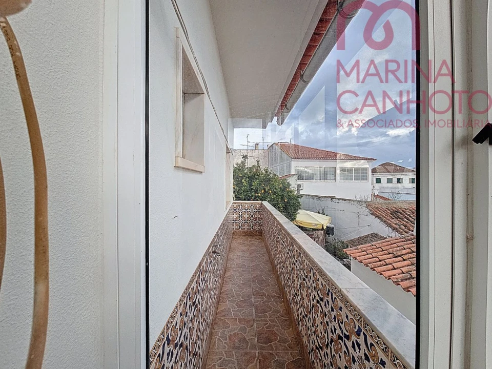 Moradia T4 para Venda em Bencatel Foto 28