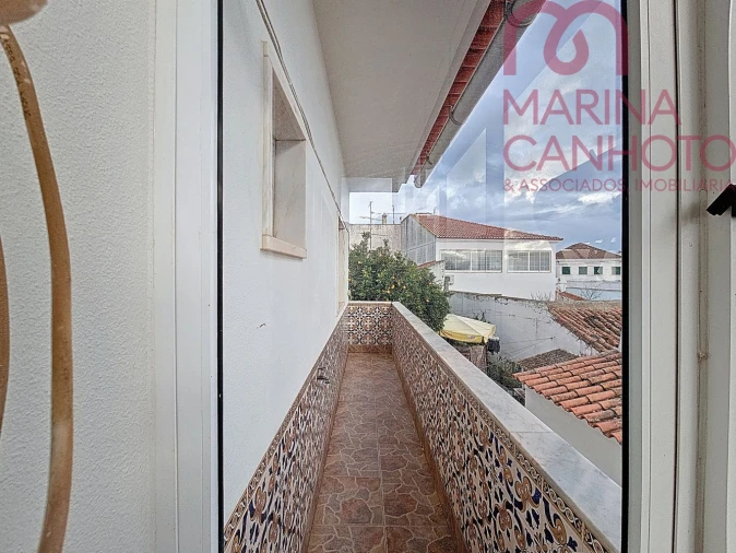 Moradia T4 para Venda em Bencatel Foto 28