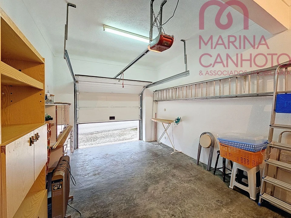 Moradia T4 para Venda em Bencatel Foto 18