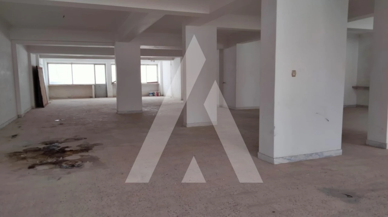 Loja para Arrendamento em Agualva e Mira-Sintra Foto 9