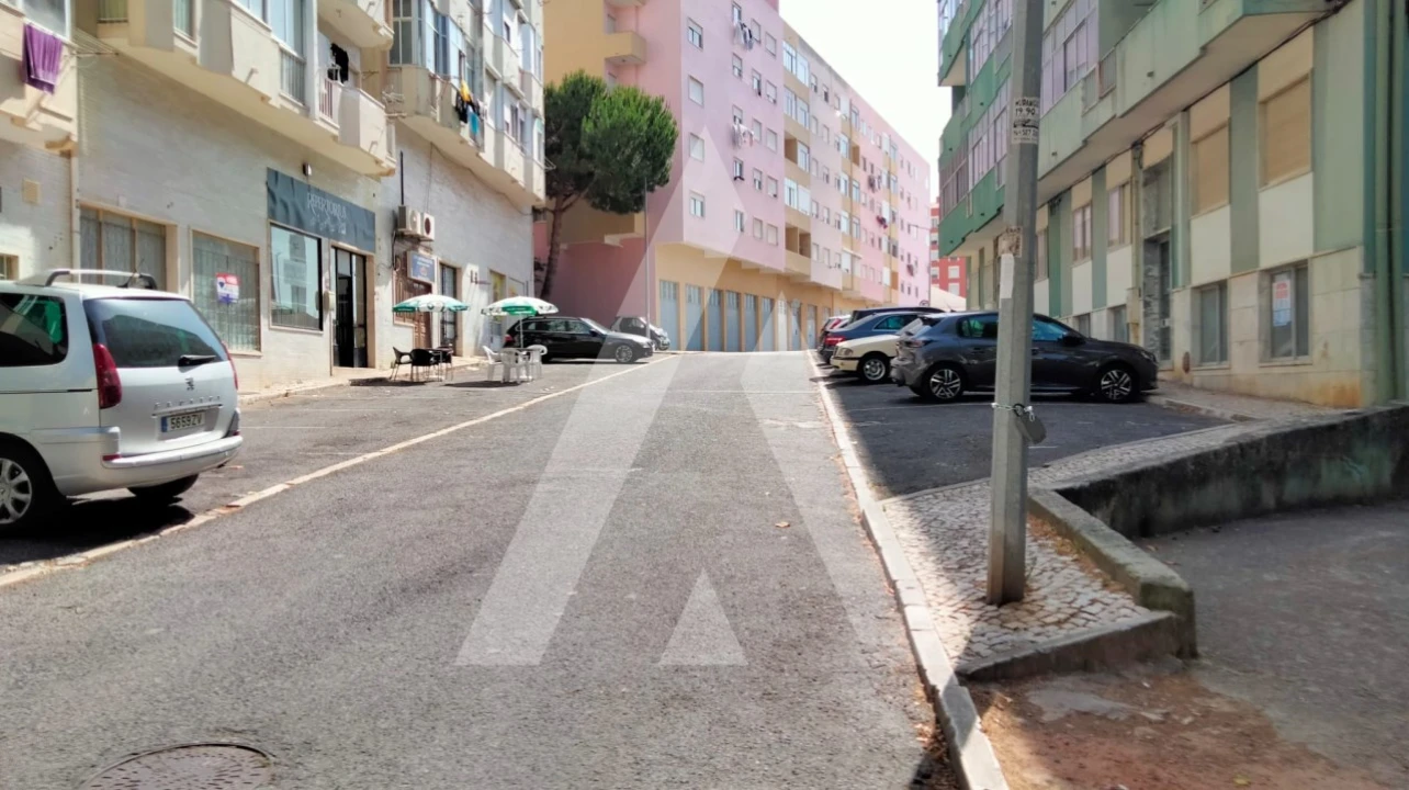 Loja para Arrendamento em Agualva e Mira-Sintra Foto 15