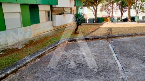 Loja para Arrendamento em Agualva e Mira-Sintra