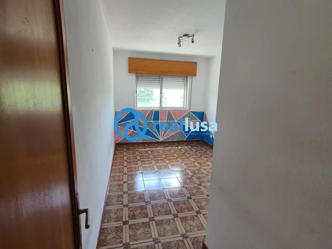 Apartamento T3 para Venda em Vilar de Andorinho Foto 11
