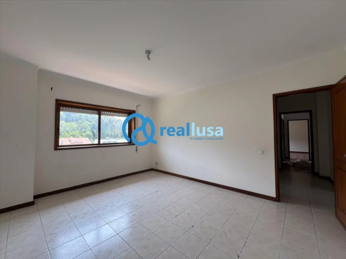 Apartamento T3 para Venda em Serzedo e Perosinho Foto 3