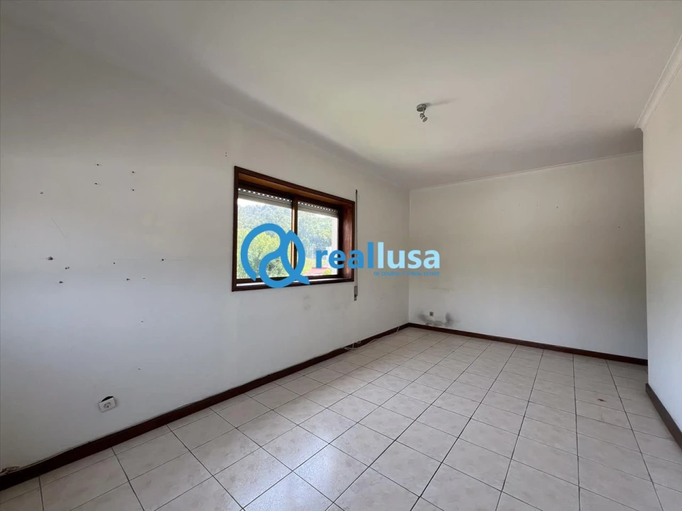Apartamento T3 para Venda em Serzedo e Perosinho Foto 6