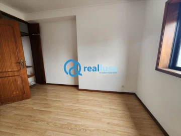 Apartamento T2 para Venda em Mafamude e Vilar do Paraíso