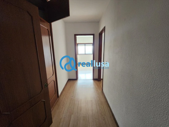 Apartamento T2 para Venda em Mafamude e Vilar do Paraíso Foto 7