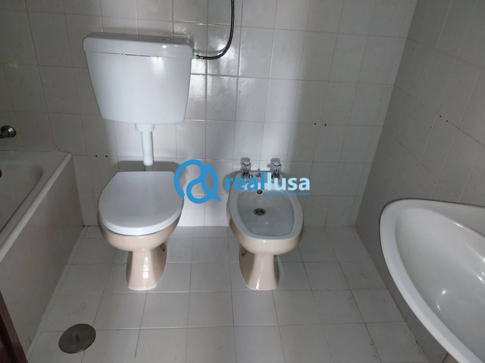 Apartamento T2 para Venda em Mafamude e Vilar do Paraíso Foto 14