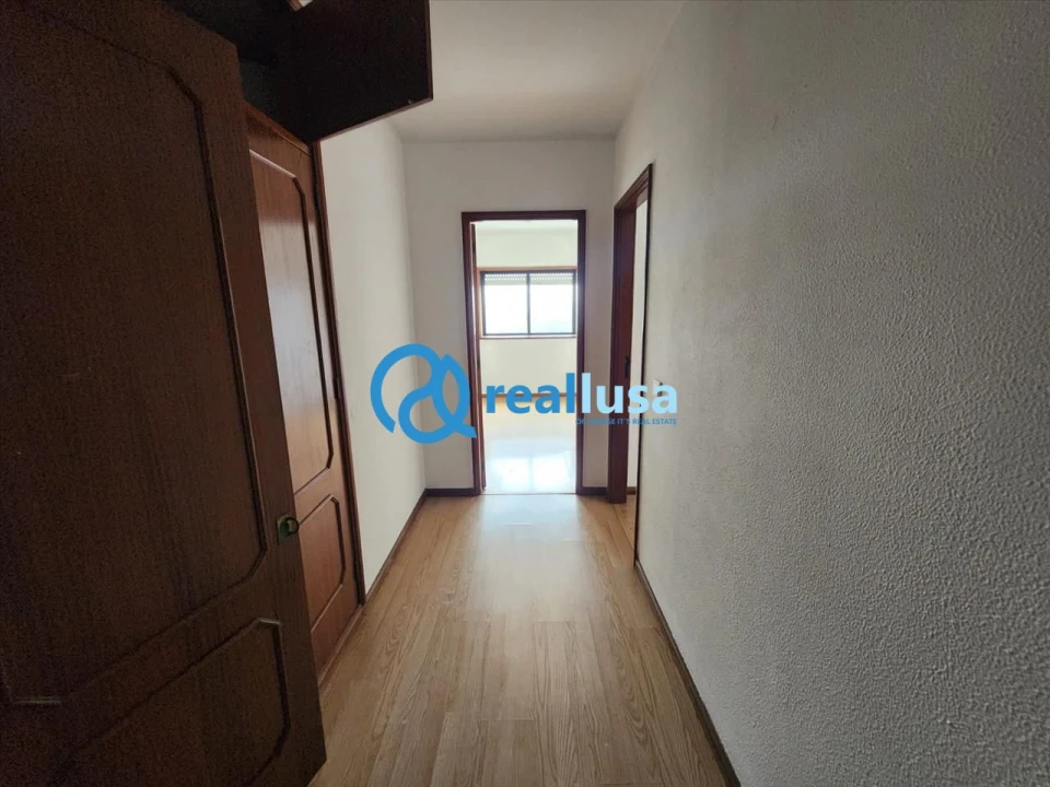 Apartamento T2 para Venda em Mafamude e Vilar do Paraíso Foto 7