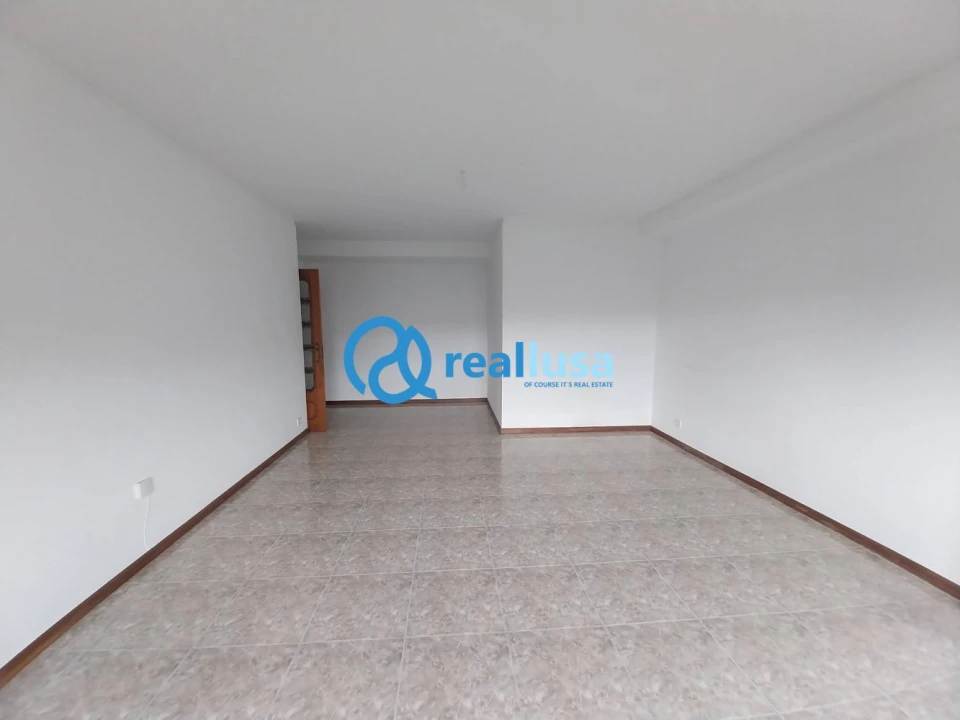 Apartamento T2 para Venda em Mafamude e Vilar do Paraíso Foto 5